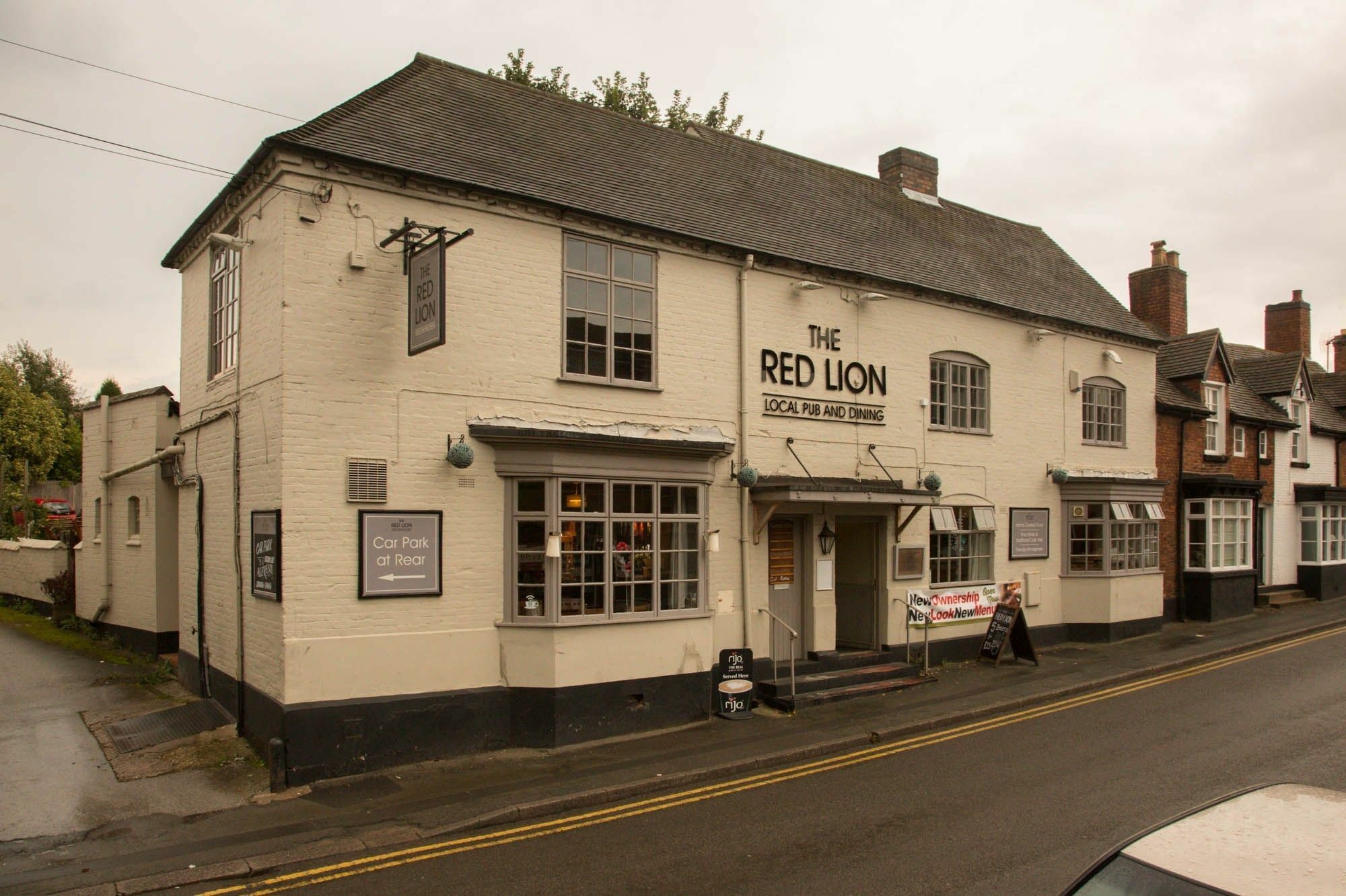 The Red Lion Coleshill Hotel Екстериор снимка